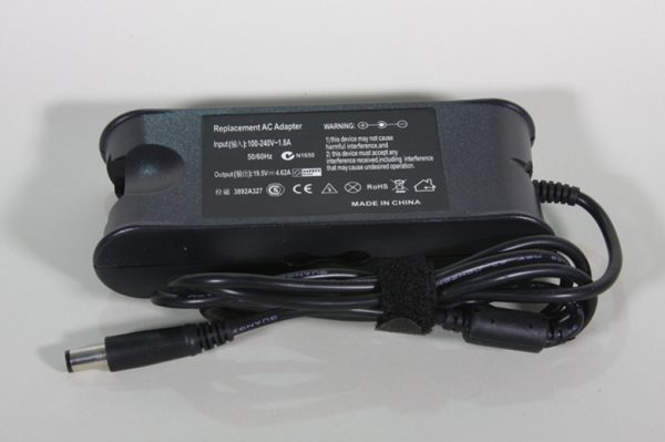 KUĆNI PUNJAČ ZA PRIJENOSNO RAČUNALO 5,5*2,5 (ZA ASUS 19V/4,74A/90W)