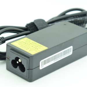 KUĆNI PUNJAČ ZA PRIJENOSNO RAČUNALO 2.5*0.7 (ZA ASUS 19V/2.1A/40W)
