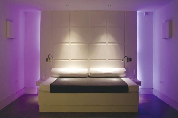 LED fleksibilna traka samoljepiva 5m komplet NA DALJINSKI - Slika 10