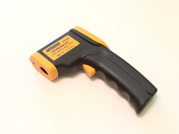 Infracrveni digitalni termometar MODEL DT8380 - Slika 3