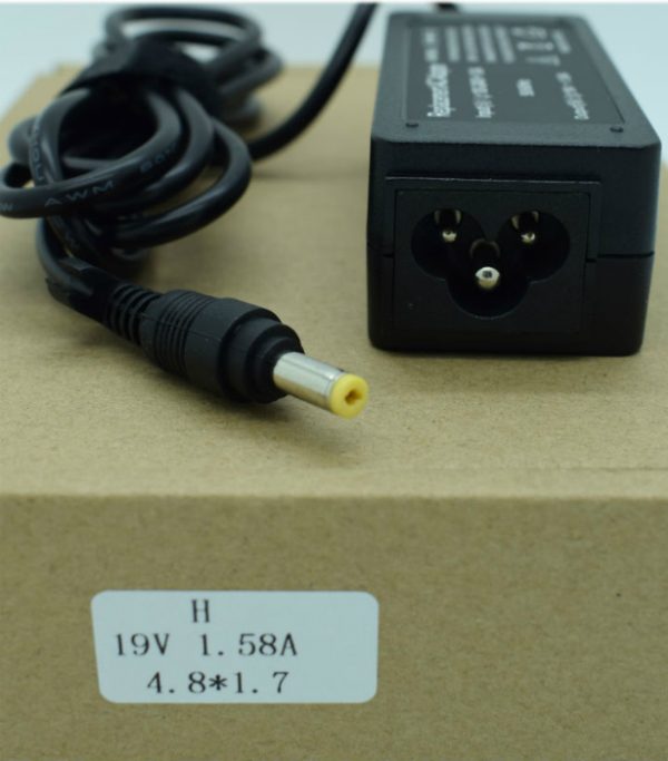 KUĆNI PUNJAČ ZA PRIJENOSNO RAČUNALO 4.8*1.7 (ZA HP 19V/1.58A/30W )